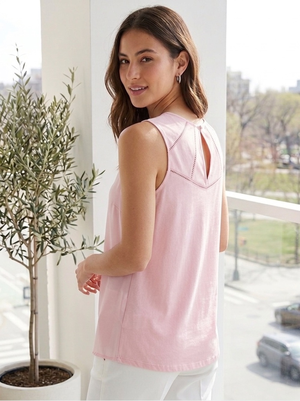 LOFT Light Pink Sleeveless Keyhole Back Tank XS
